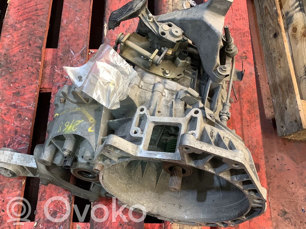Ford Mondeo Mk III Muu vaihdelaatikon osa 