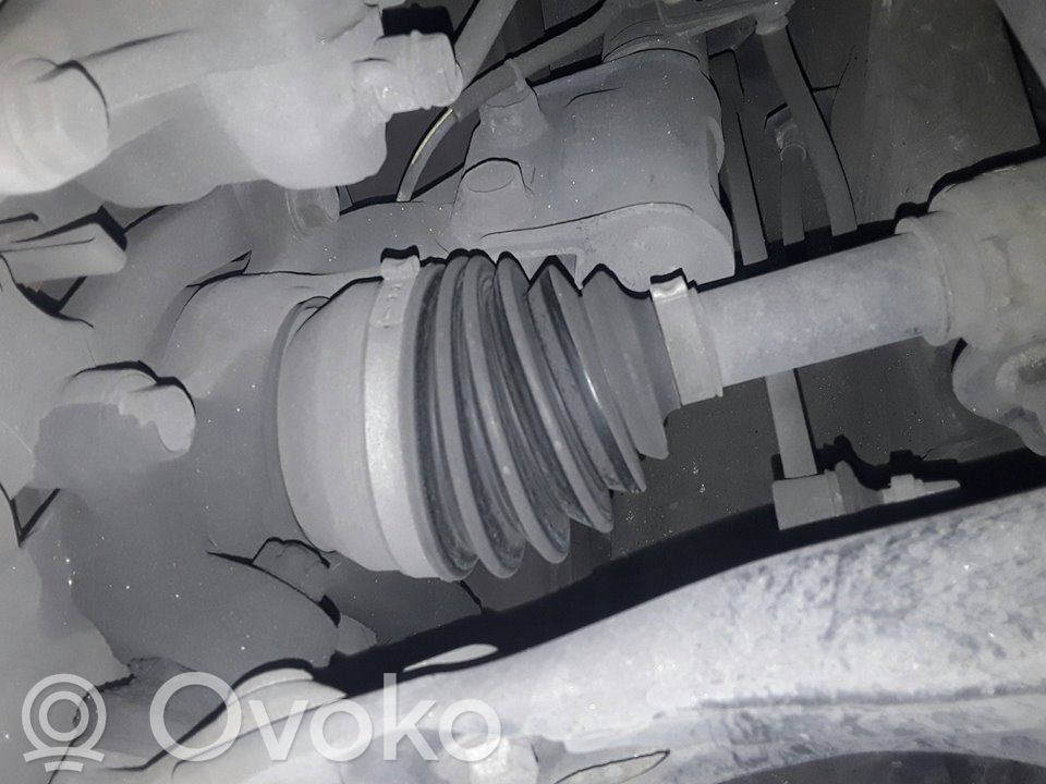 Toyota Corolla Verso AR10 Eje de transmisión delantero 