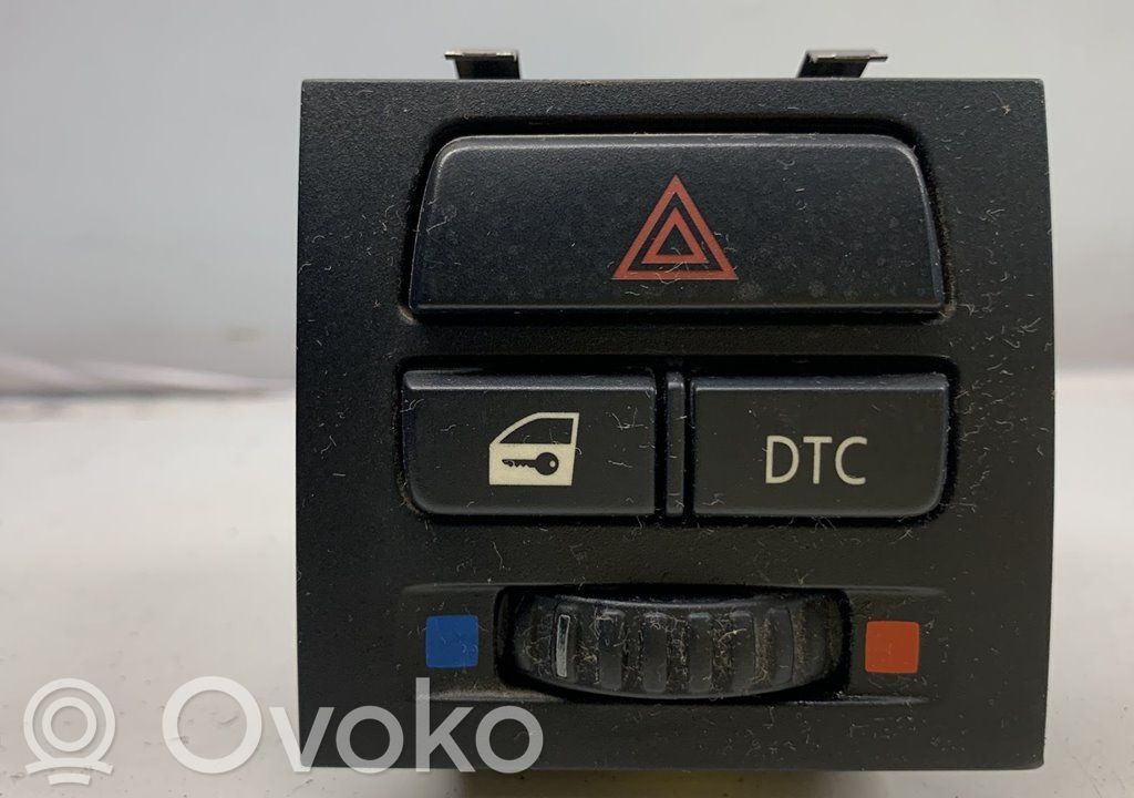 BMW 3 E90 E91 Elektromobilio įkrovimo lizdo dangtelis 
