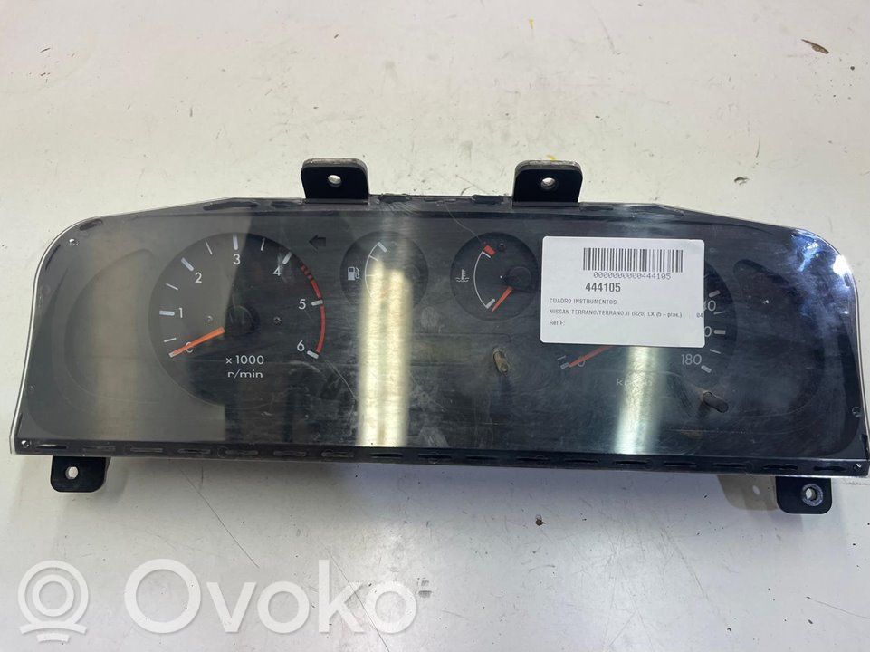 Nissan Terrano Inny element deski rozdzielczej 