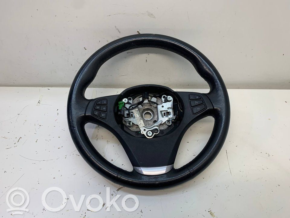 Ohjauspyörä   344845701,306D3