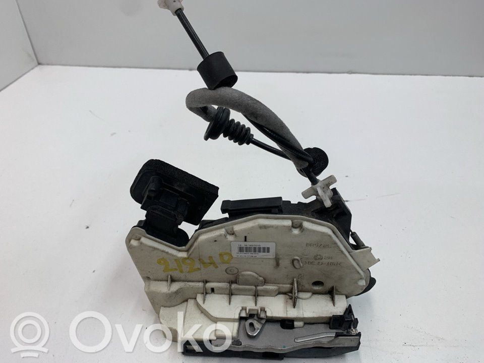Seat Toledo IV (NH) Zamek drzwi tylnych 