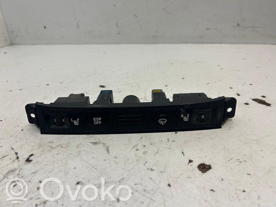 Interruptor de control multifunción   937004D080,550051