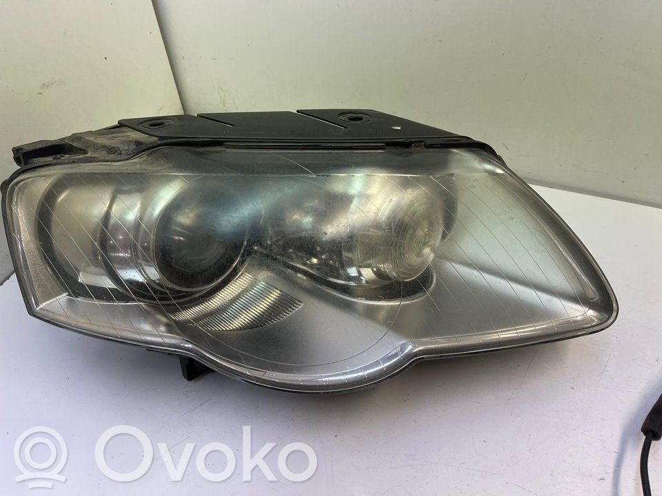 Volkswagen PASSAT B5.5 Lampa przednia 