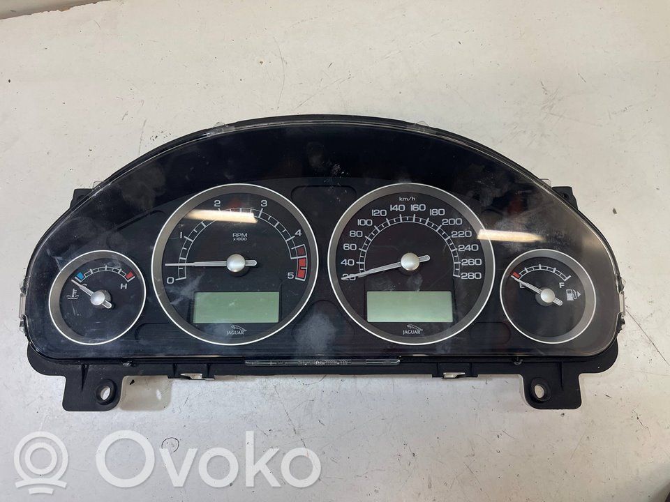 Muu kojelauta   4R8F10841A,580367