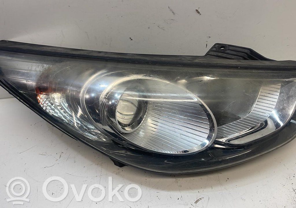 Hyundai ix35 Headlight/headlamp 