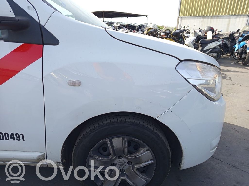 Dacia Lodgy Błotnik przedni 