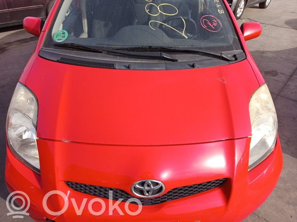 Toyota Yaris Pokrywa przednia / Maska silnika 
