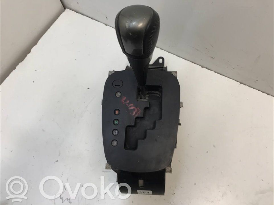 Toyota Yaris Wybierak skrzyni biegów 