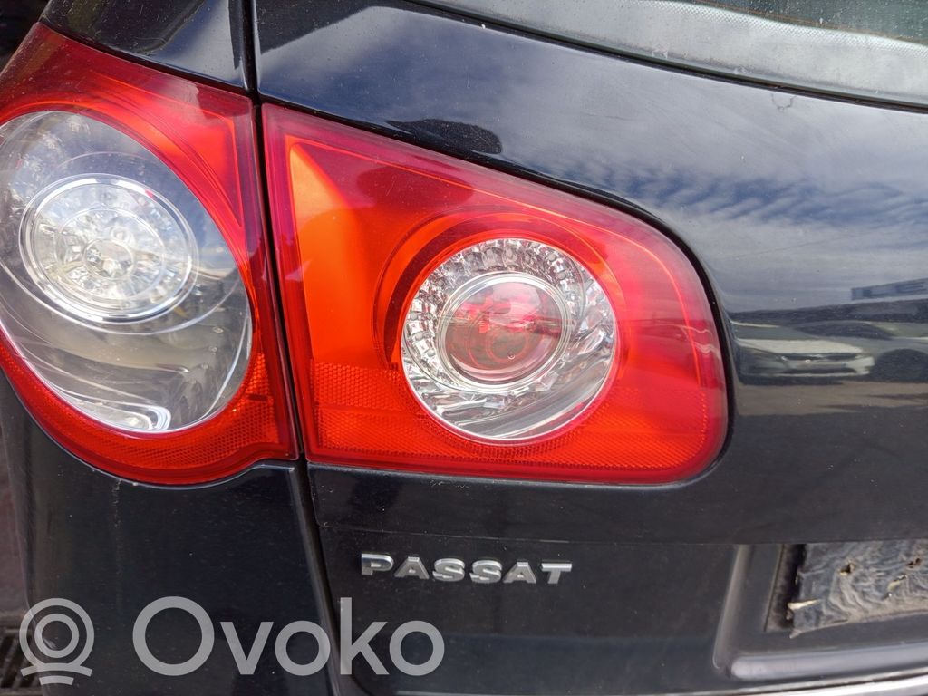 Volkswagen PASSAT B5.5 Lampă spate în caroserie 