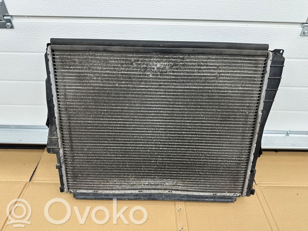 BMW Z4 E85 E86 Aušinimo skysčio radiatorius 