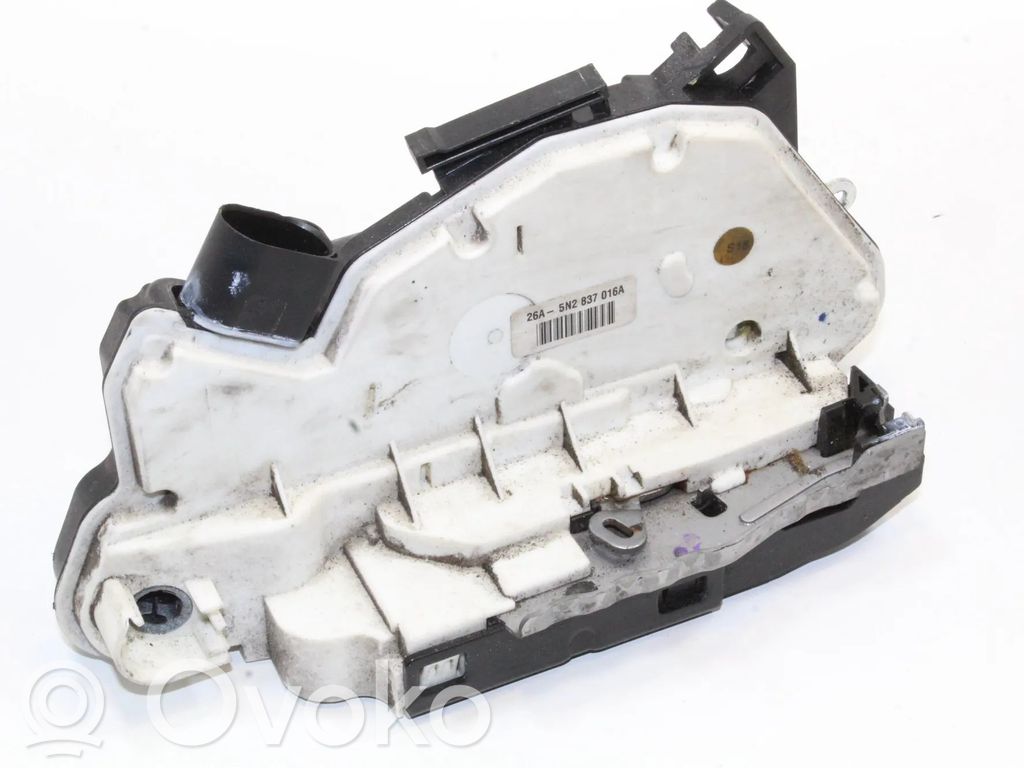 Etuoven lukko   5N2837016A