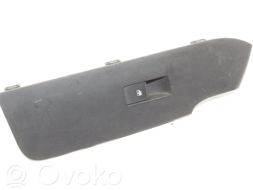 Chevrolet Captiva Electric window control switch 