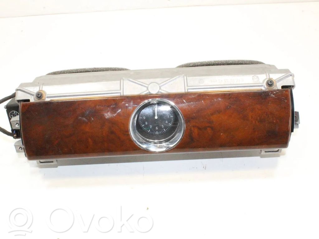 Volkswagen Phaeton Dashboard air vent grill cover trim 