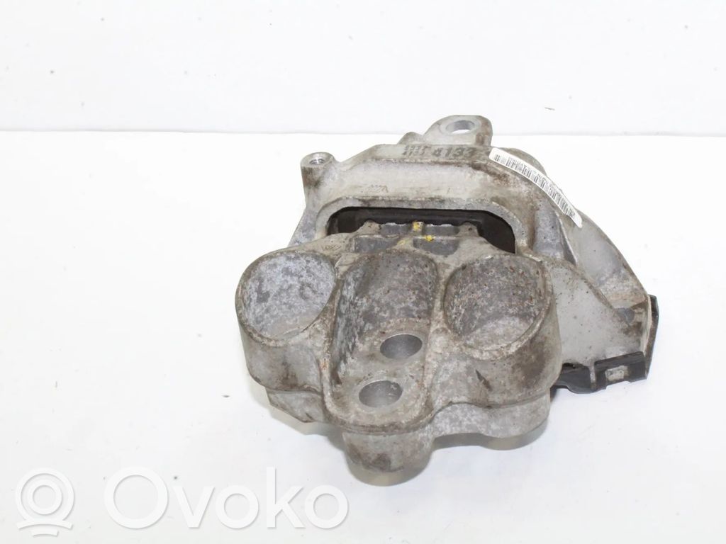 Engine mount bracket   95324133