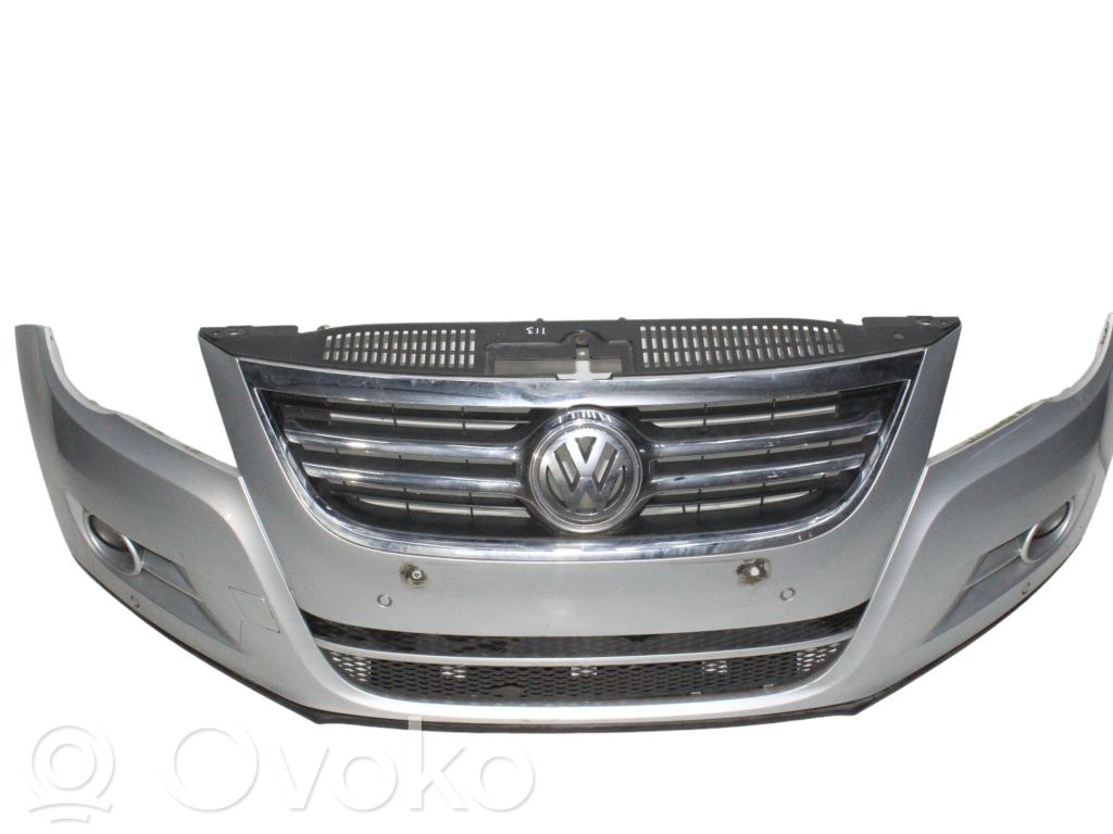 Volkswagen Tiguan Parachoques delantero 