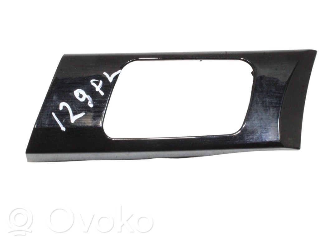 Chevrolet Captiva Maskownica centralnego głośnika deski rozdzielczej 