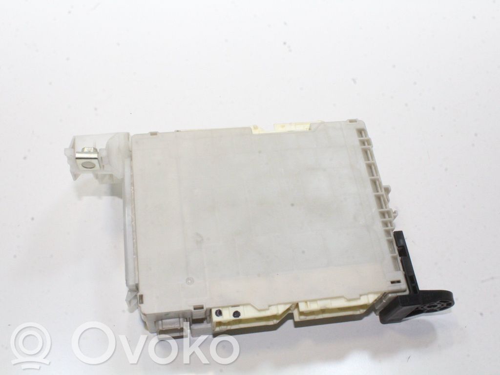 Lexus CT 200H Módulo de fusible 