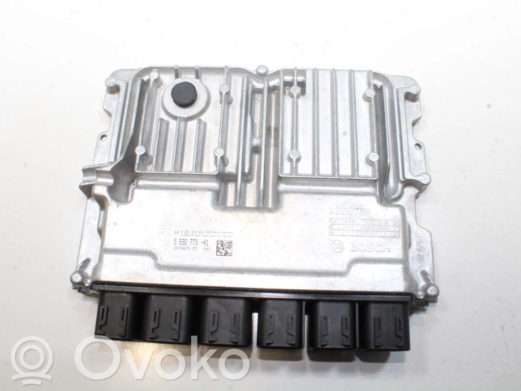 BMW 2 F44 Engine control unit/module 