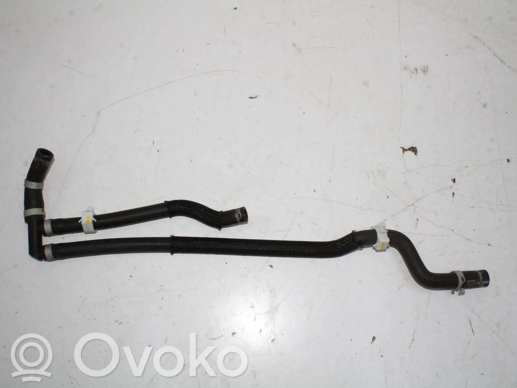 Toyota Yaris Cross Conductă/furtun lichid de răcire motor 