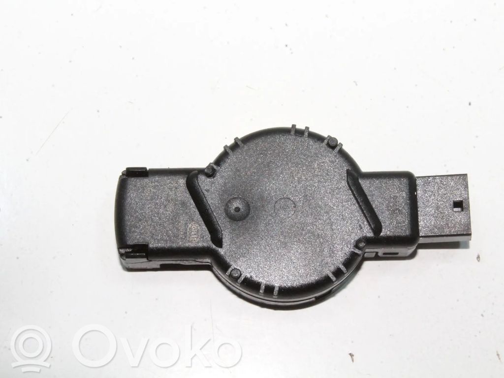Tesla Model S Rain sensor 