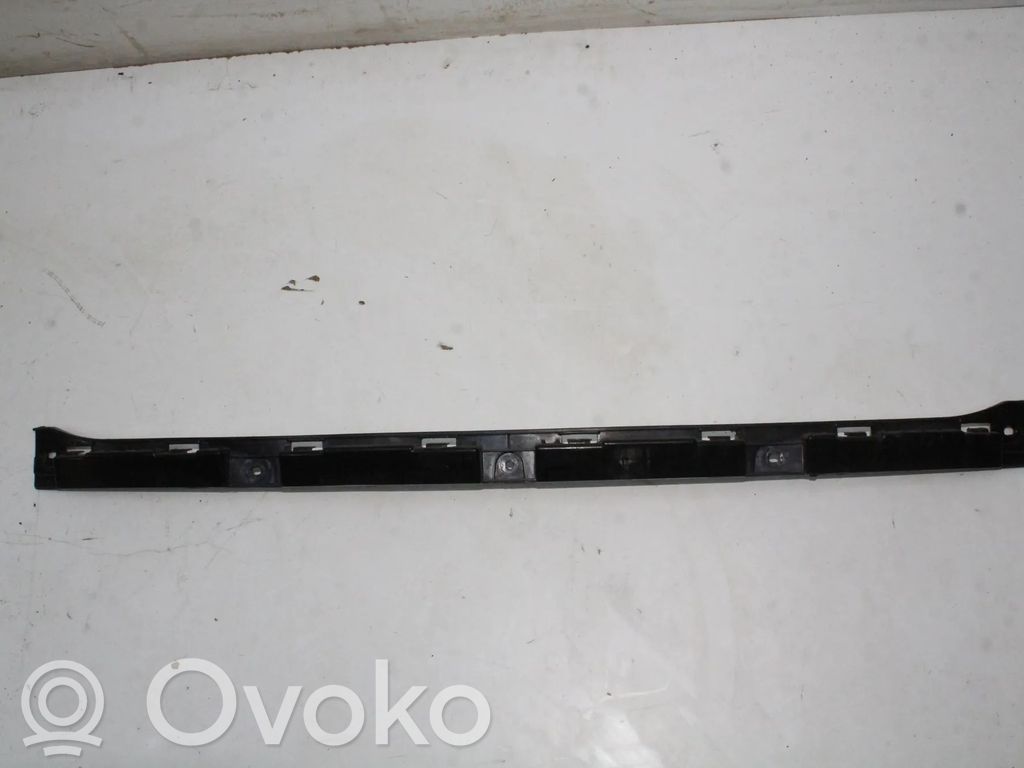 Rear bumper mounting bracket   600772400B