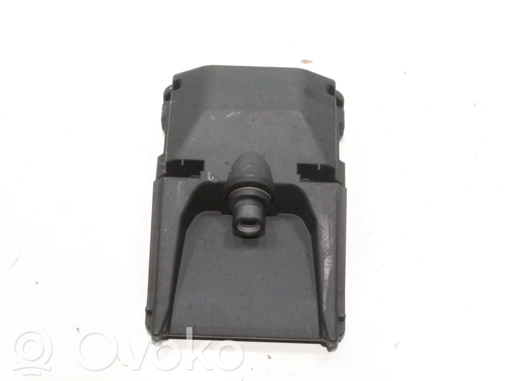 Windshield/windscreen camera   84537123