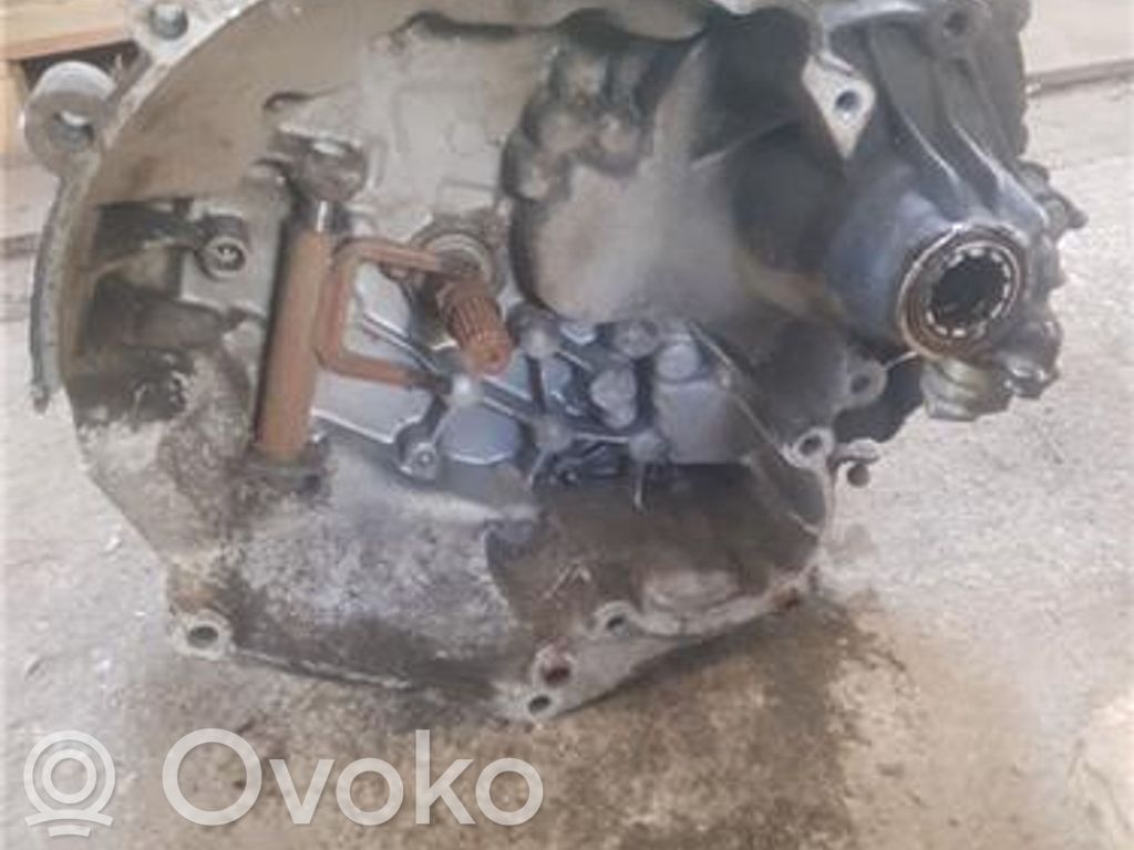 Peugeot 206 Manual 5 speed gearbox 