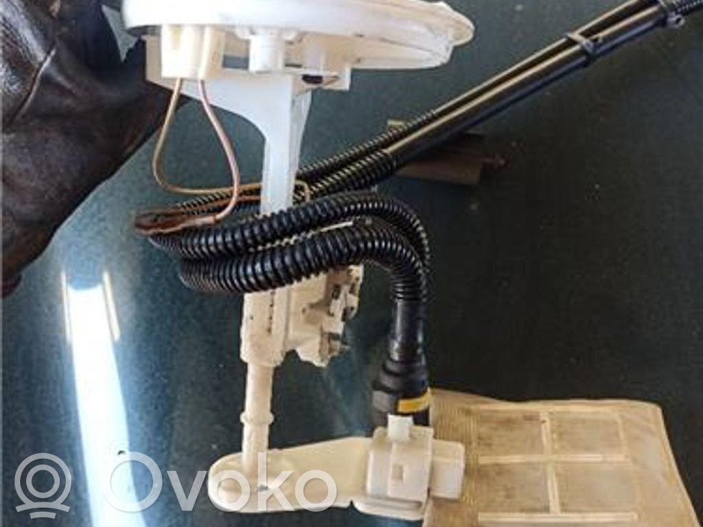 Bomba interna de combustible   1X4U9A309B,1X43AH