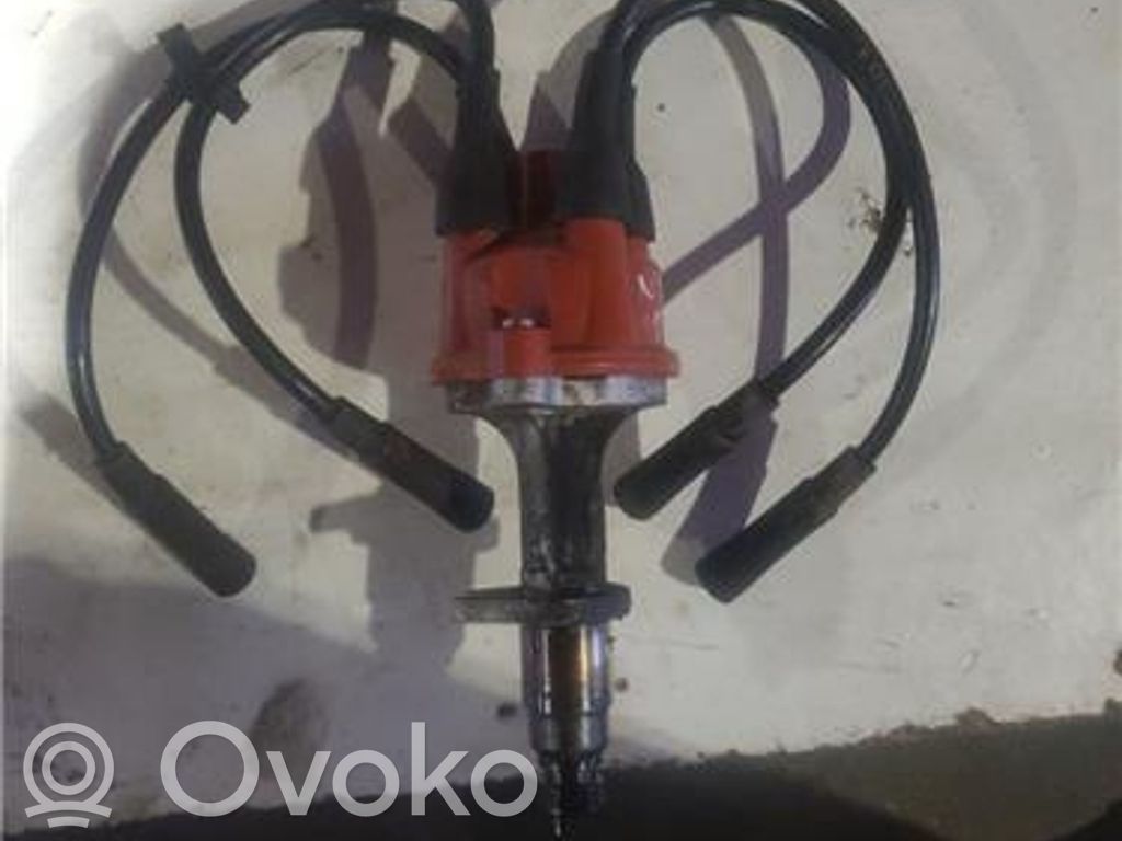 Renault Clio I Spark distributor cap 