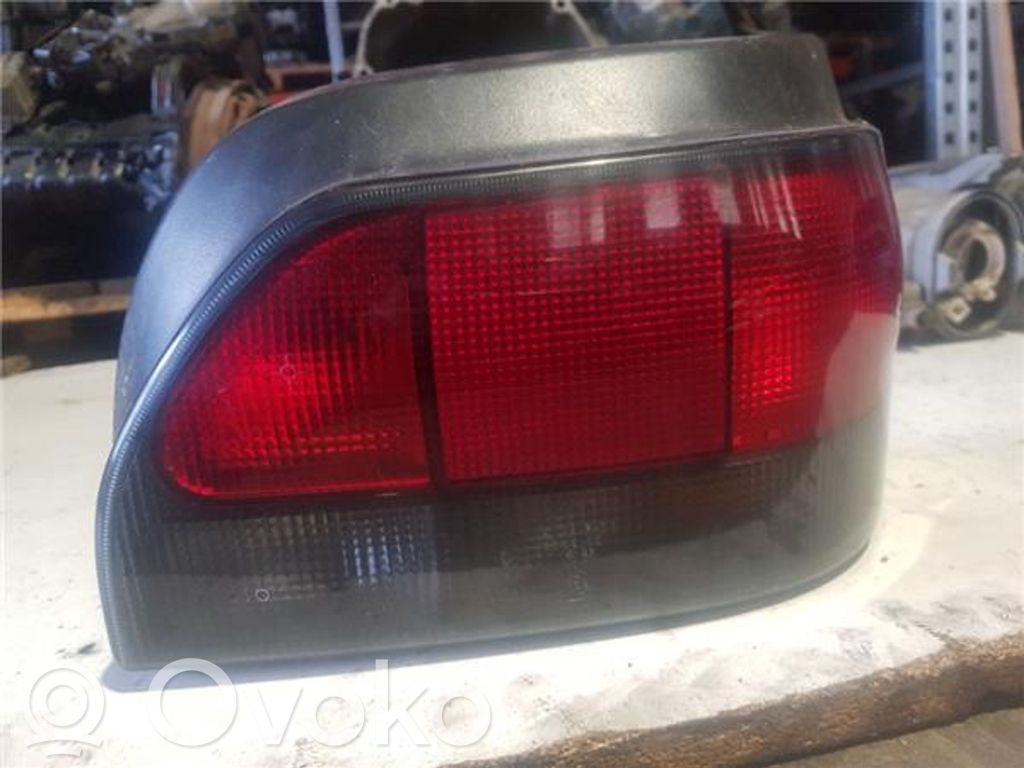 Renault Clio I Takavalon polttimo 