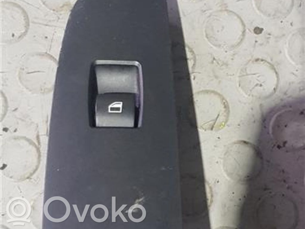 BMW 1 E81 E87 Electric window control switch 