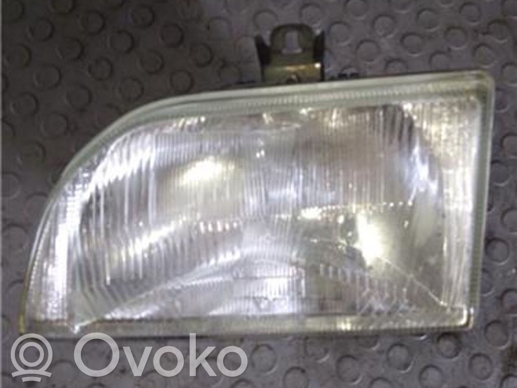 Ford Fiesta Headlight/headlamp 