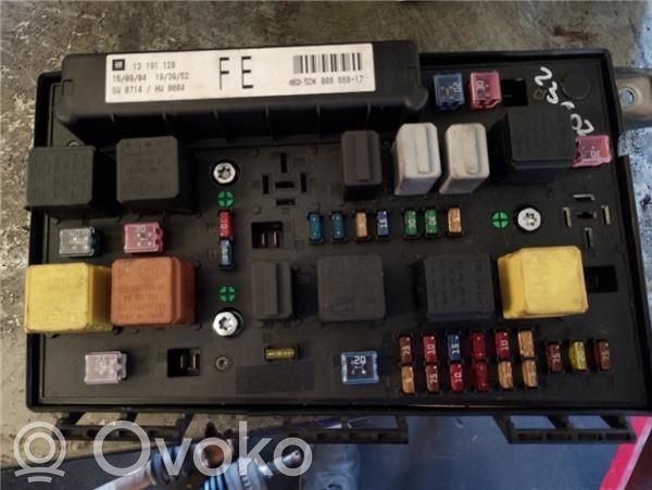 Opel Astra H Fuse module 