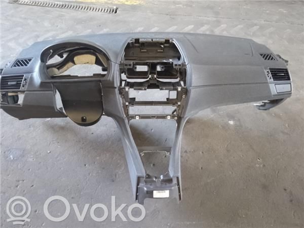 BMW X3 E83 Dashboard 