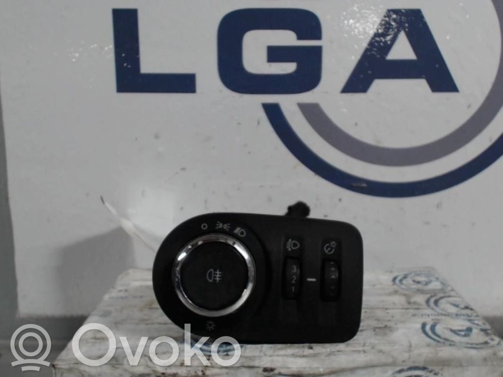 Opel Corsa D Light switch 