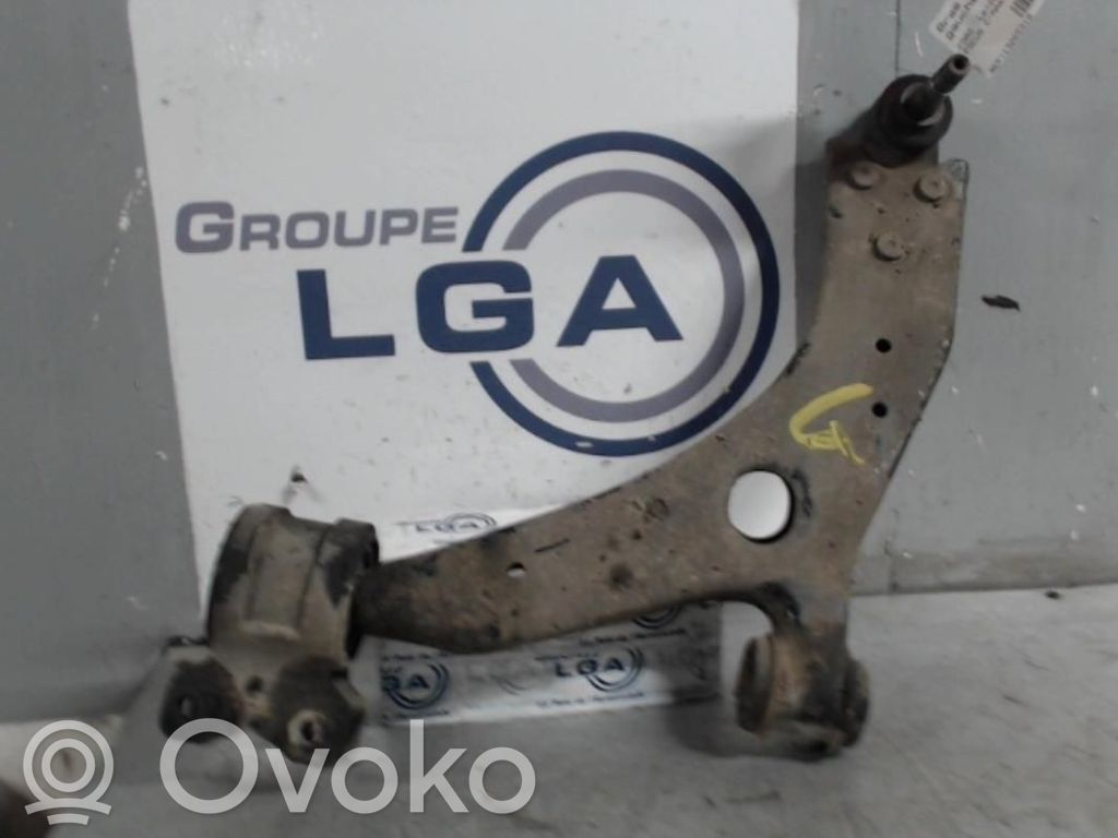 Ford C-MAX I Svira 
