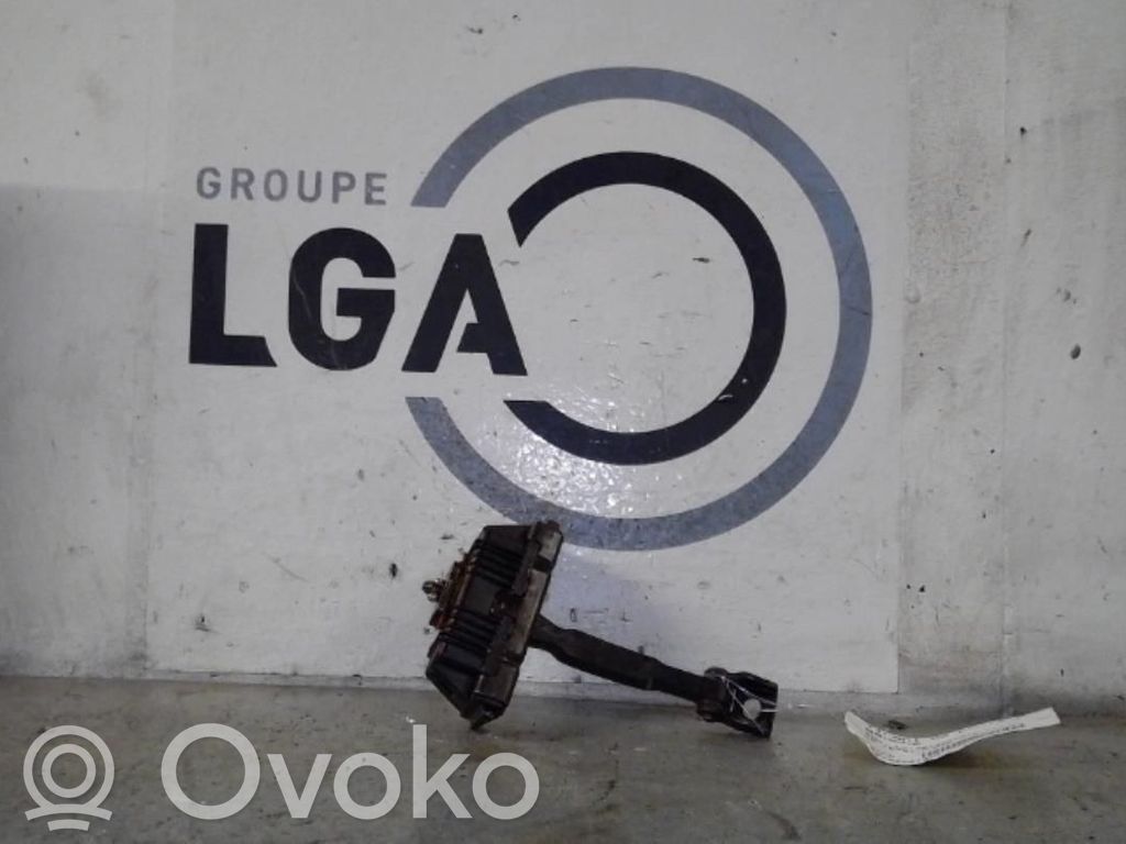 Etuoven pidätin   51218402502