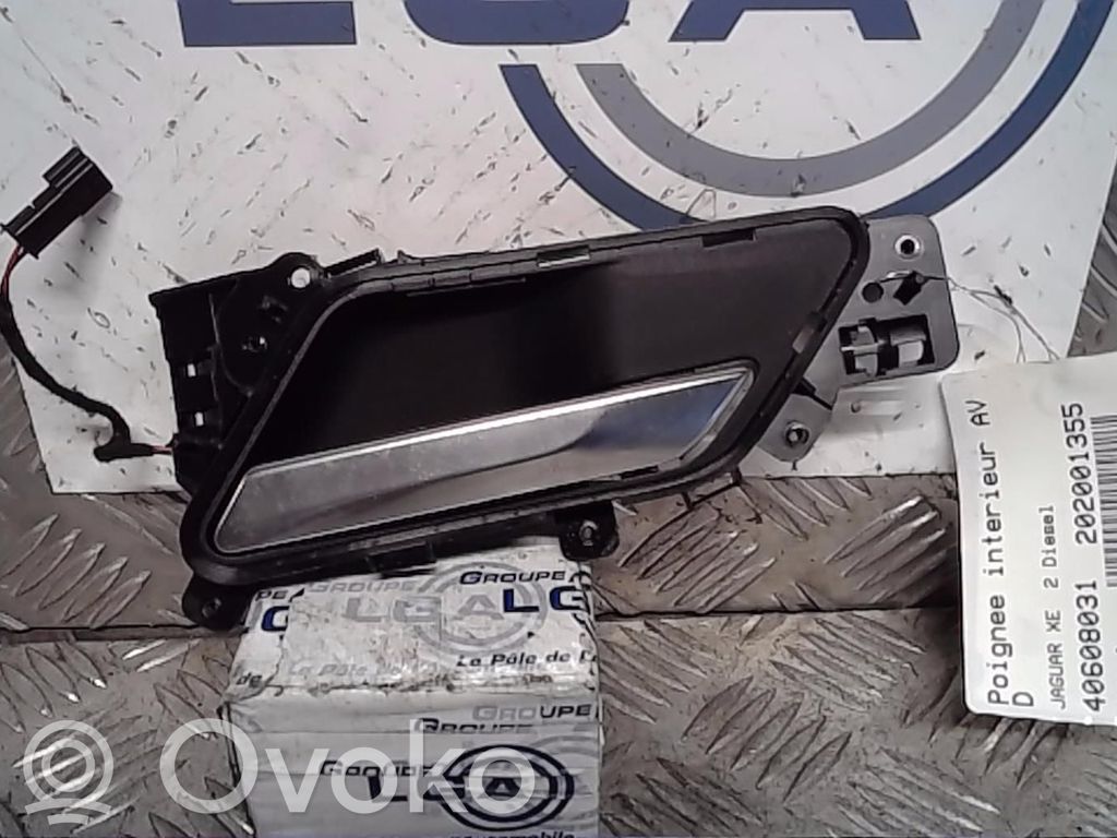 Jaguar XE Manecilla interna puerta delantera 