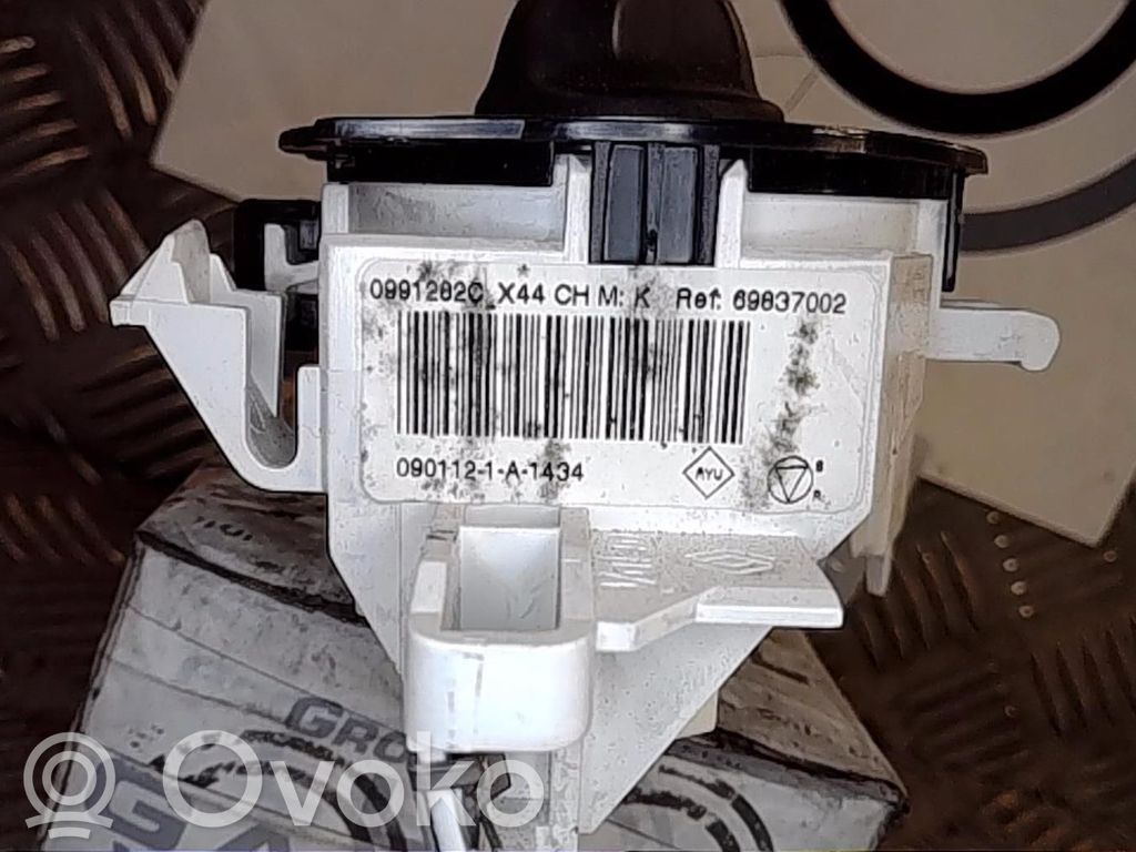 Renault Twingo II Climate control unit 
