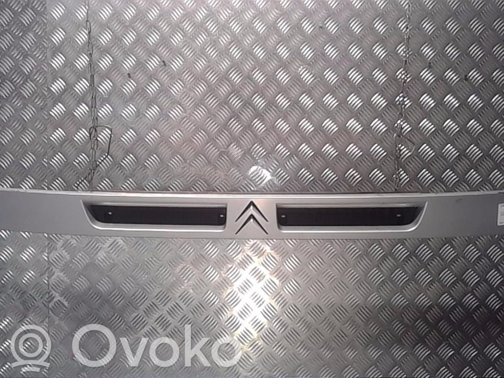 Citroen Jumper Etusäleikkö 