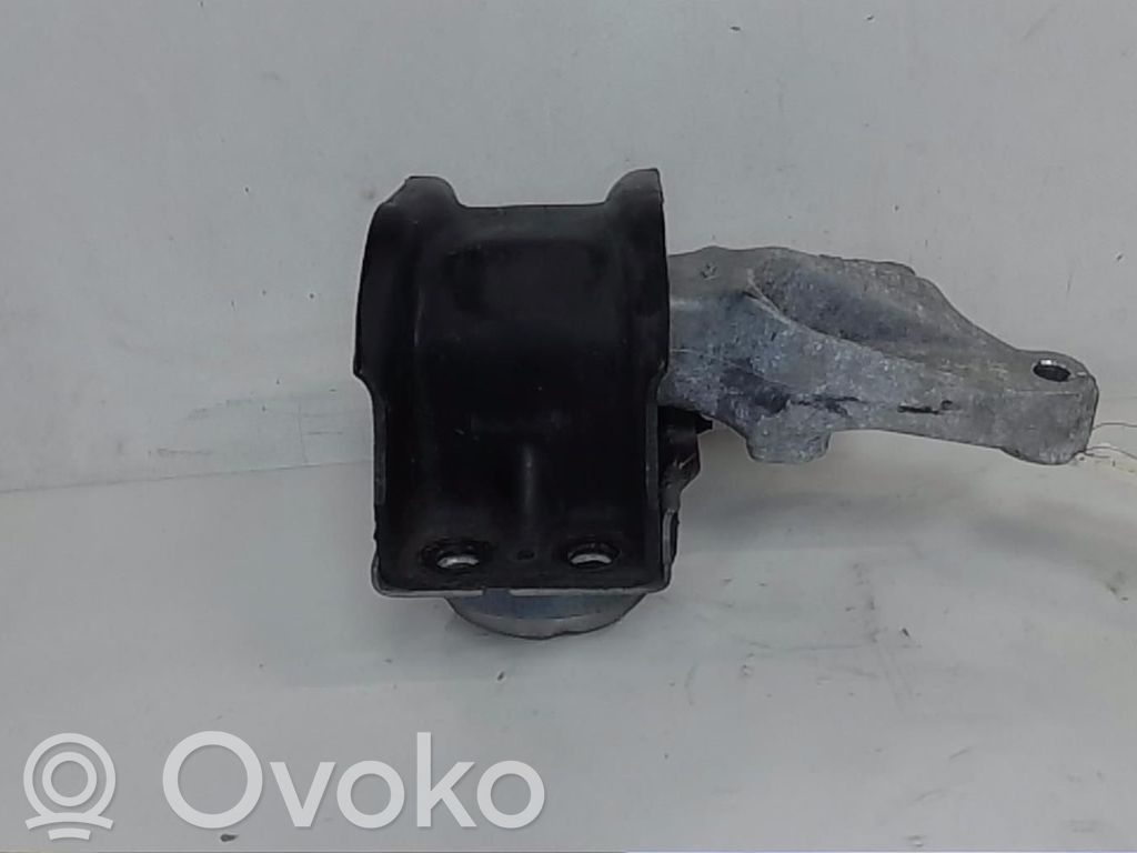 Peugeot RCZ Engine mount bracket 