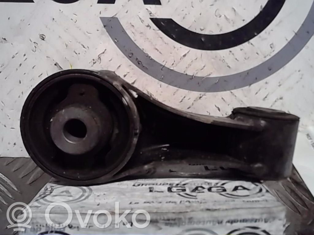 Peugeot 107 Engine mount bracket 
