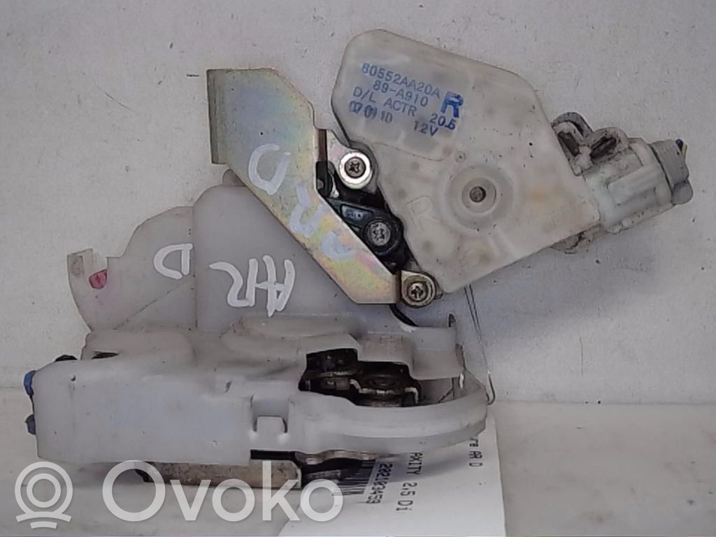 Nissan Cab Star Aizmugurē slēdzene 