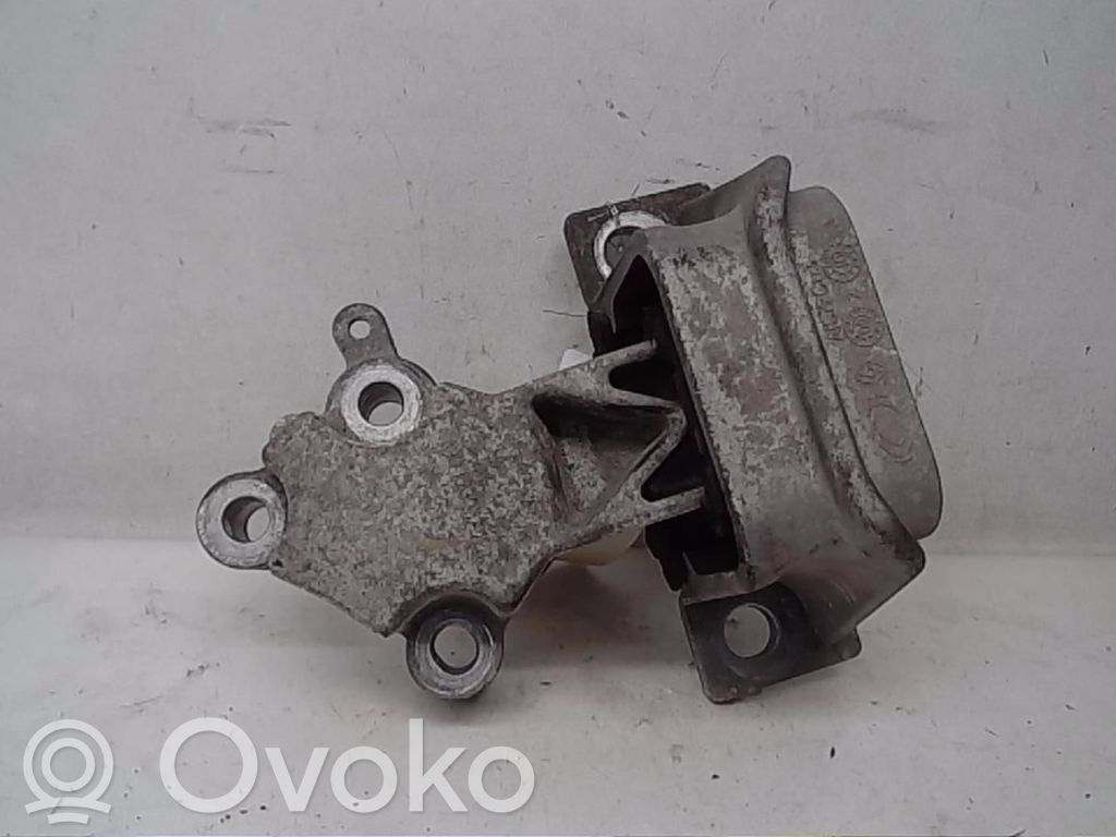 Engine mount bracket   8200591131