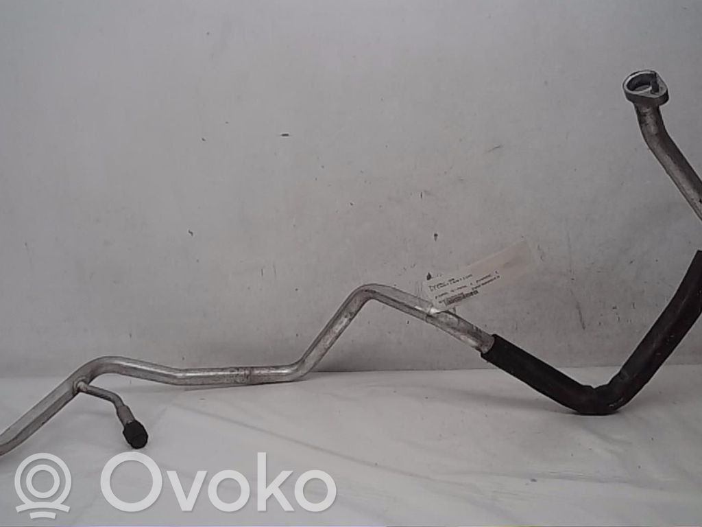 Ilmastointilaitteen putki (A/C)   1521244