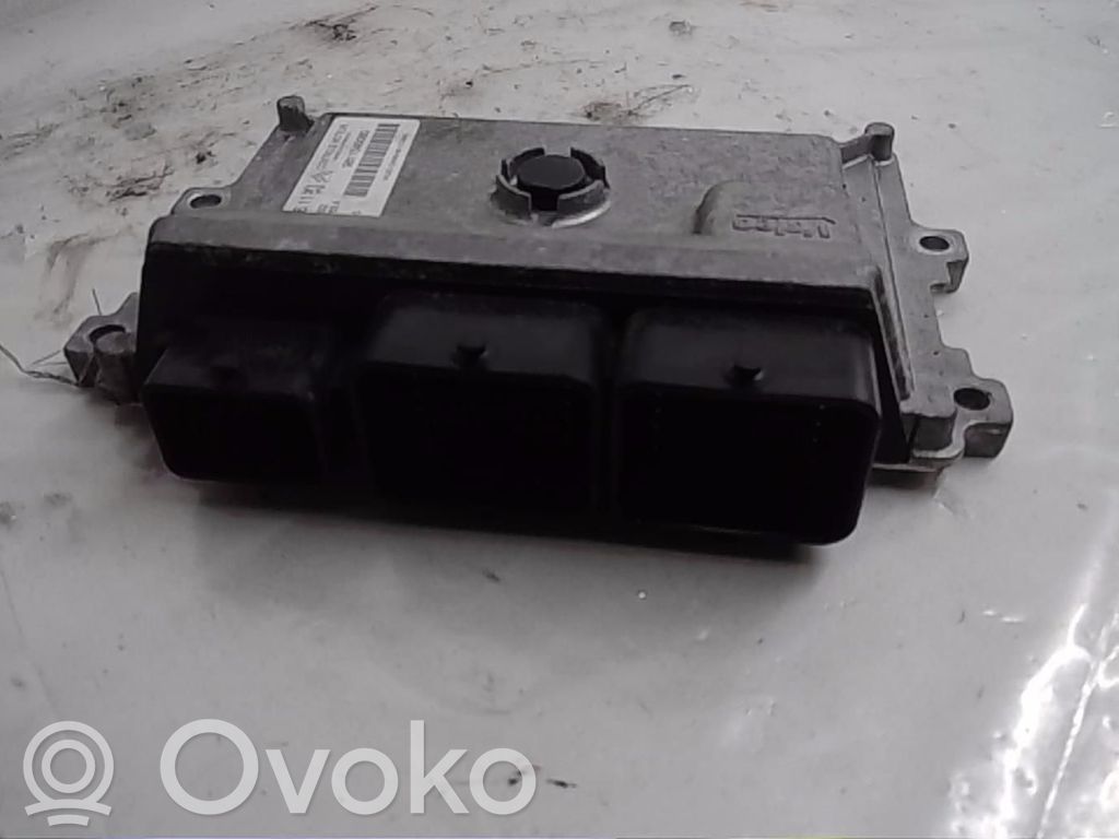 Peugeot 2008 I Calculateur moteur ECU 