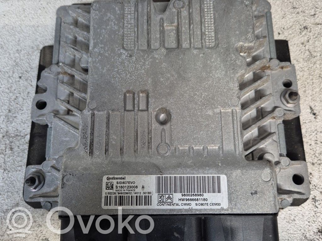 Peugeot 3008 I Engine control unit/module 