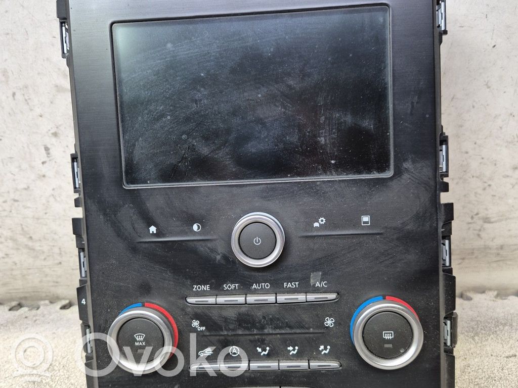 Renault Megane IV Monitor / wyświetlacz / ekran 