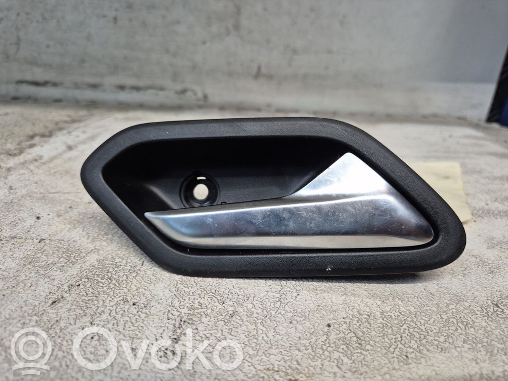 Dacia Duster II Manecilla interna puerta delantera 